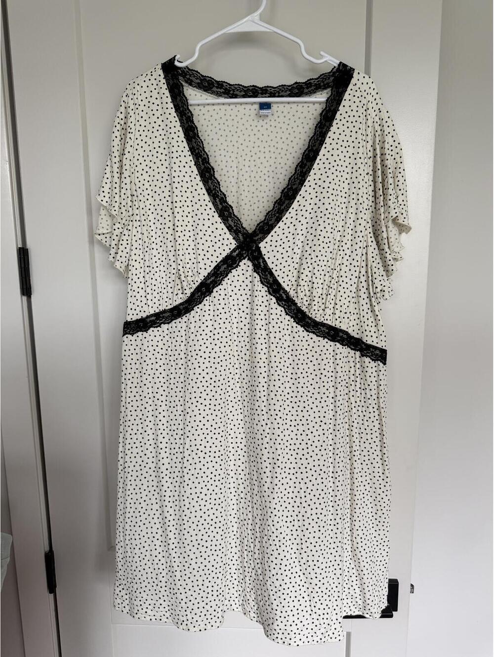 Old Navy 3X Polka Dot Dress with Black Lace Trim